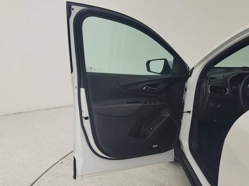 Certified 2023 Chevrolet Equinox RS w/ RS Leather Package FWD image 20