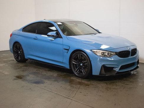 Used 2017 BMW M4 Coupe RWD image 1