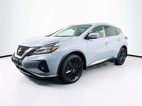 Used 2023 Nissan Murano SL image 3