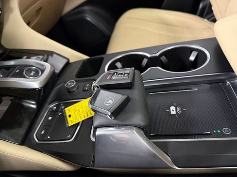 Used 2024 Acura MDX SH-AWD w/ Technology Package image 15