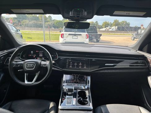 Used 2021 Audi Q8 Premium Plus w/ Premium Plus Package AWD/4WD image 20