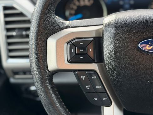 Used 2015 Ford F150 Lariat w/ Equipment Group 502A Luxury image 9