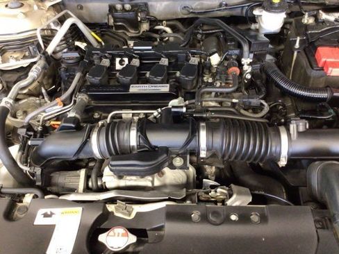 Used 2018 Honda Accord LX image 29