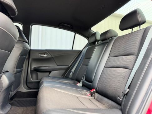 Used 2016 Honda Accord Sport image 21