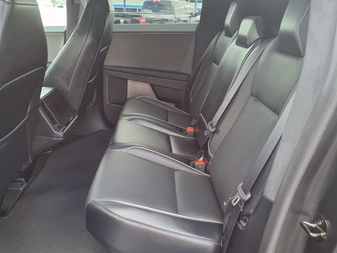 Used 2025 Tesla Cybertruck AWD Crew Cab image 18