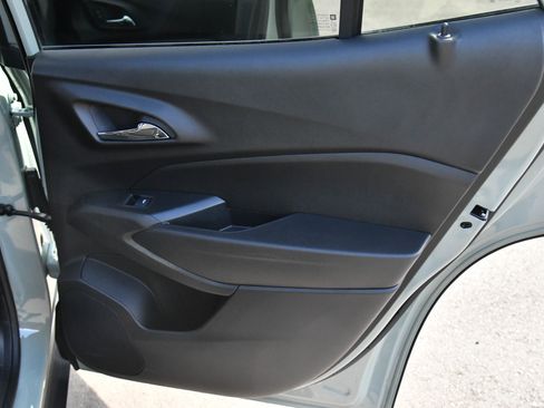 Used 2025 Chevrolet Trax ACTIV w/ Driver Confidence Package image 39