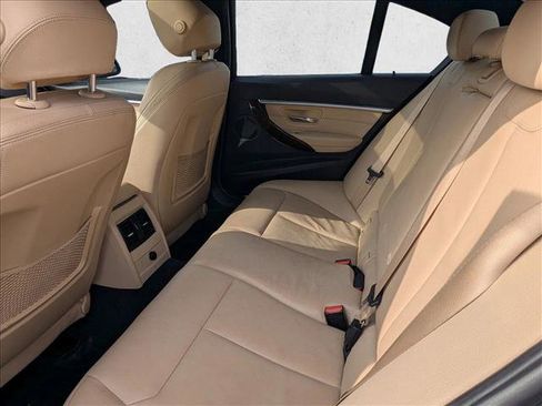 Used 2017 BMW 330e image 18