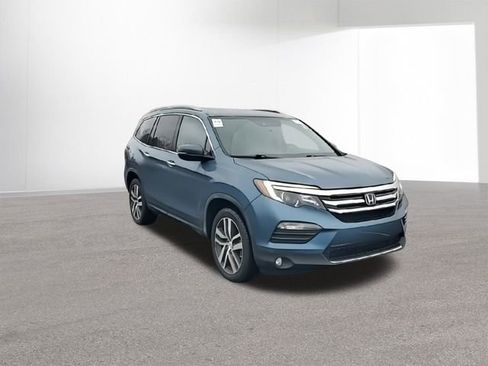 Used 2018 Honda Pilot Elite image 2