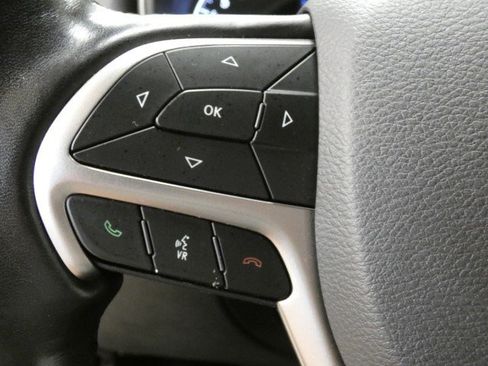 Used 2021 Jeep Grand Cherokee Limited AWD/4WD image 28
