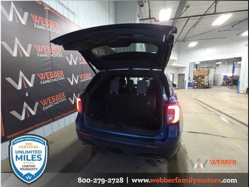 Used 2022 Ford Explorer ST-Line w/ Class IV Trailer Tow Package image 6