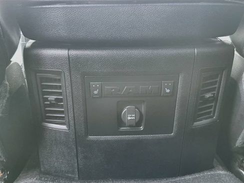 Used 2016 RAM 2500 Laramie AWD/4WD image 28