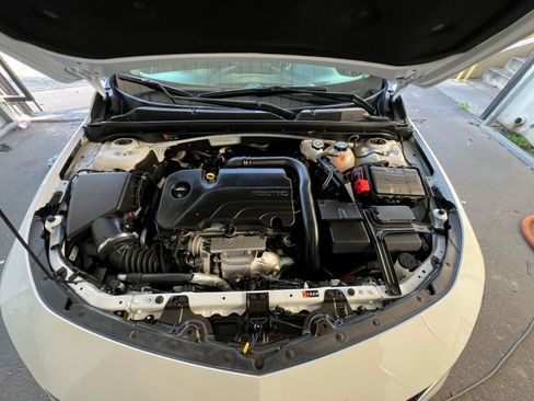 Used 2024 Chevrolet Malibu LT image 32