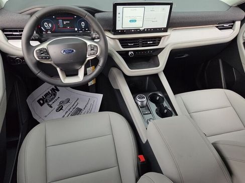 New 2026 Ford Explorer Active w/ Active Comfort Package AWD/4WD image 10