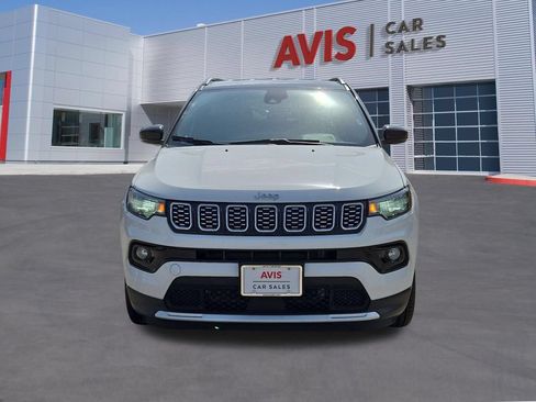 Used 2025 Jeep Compass Limited AWD/4WD image 2