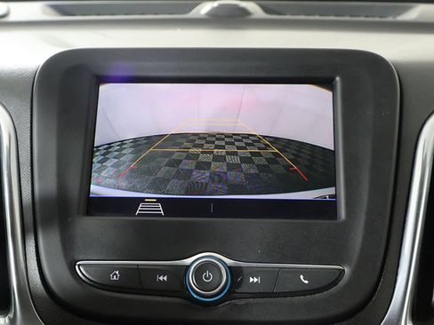 Used 2020 Chevrolet Equinox LS w/ LS Convenience Package FWD image 37