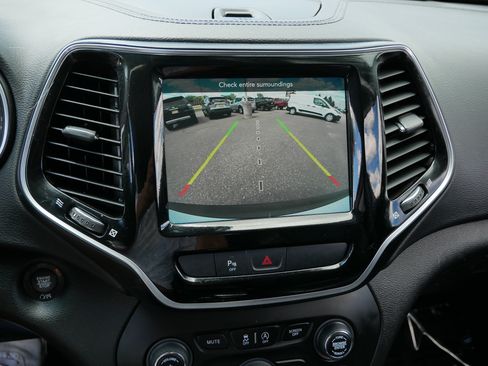 Used 2020 Jeep Cherokee Limited w/ Trailer Tow Group AWD/4WD image 30