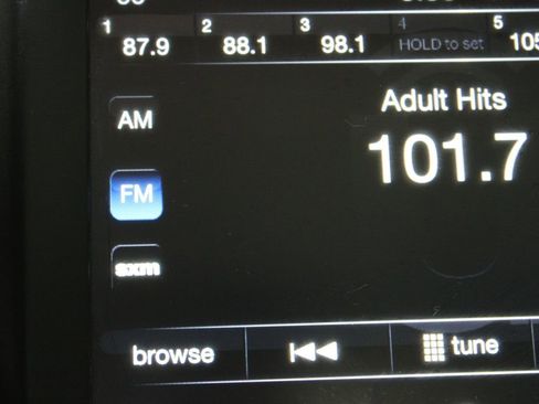 Used 2017 Jeep Cherokee Trailhawk w/ Comfort/Convenience Group image 43