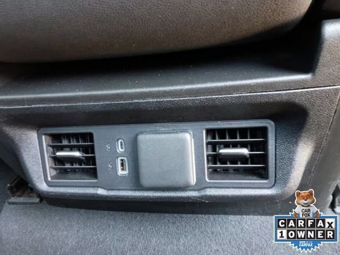 Used 2025 GMC Sierra 1500 SLT AWD/4WD image 12