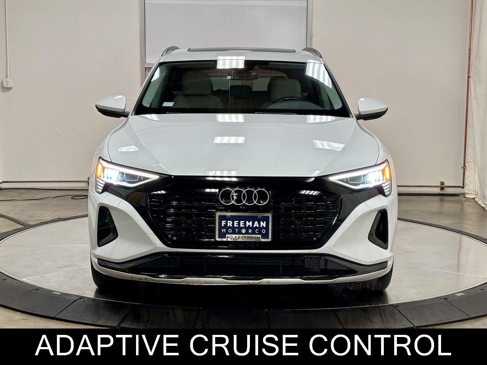 Used 2024 Audi Q8 e-tron Premium AWD/4WD image 3
