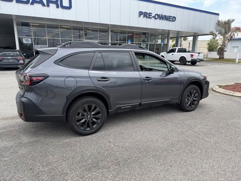 Used 2025 Subaru Outback Onyx Edition w/ Popular Package #2 AWD/4WD image 2