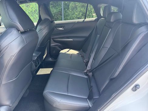 Used 2024 Toyota Venza XLE AWD/4WD image 19