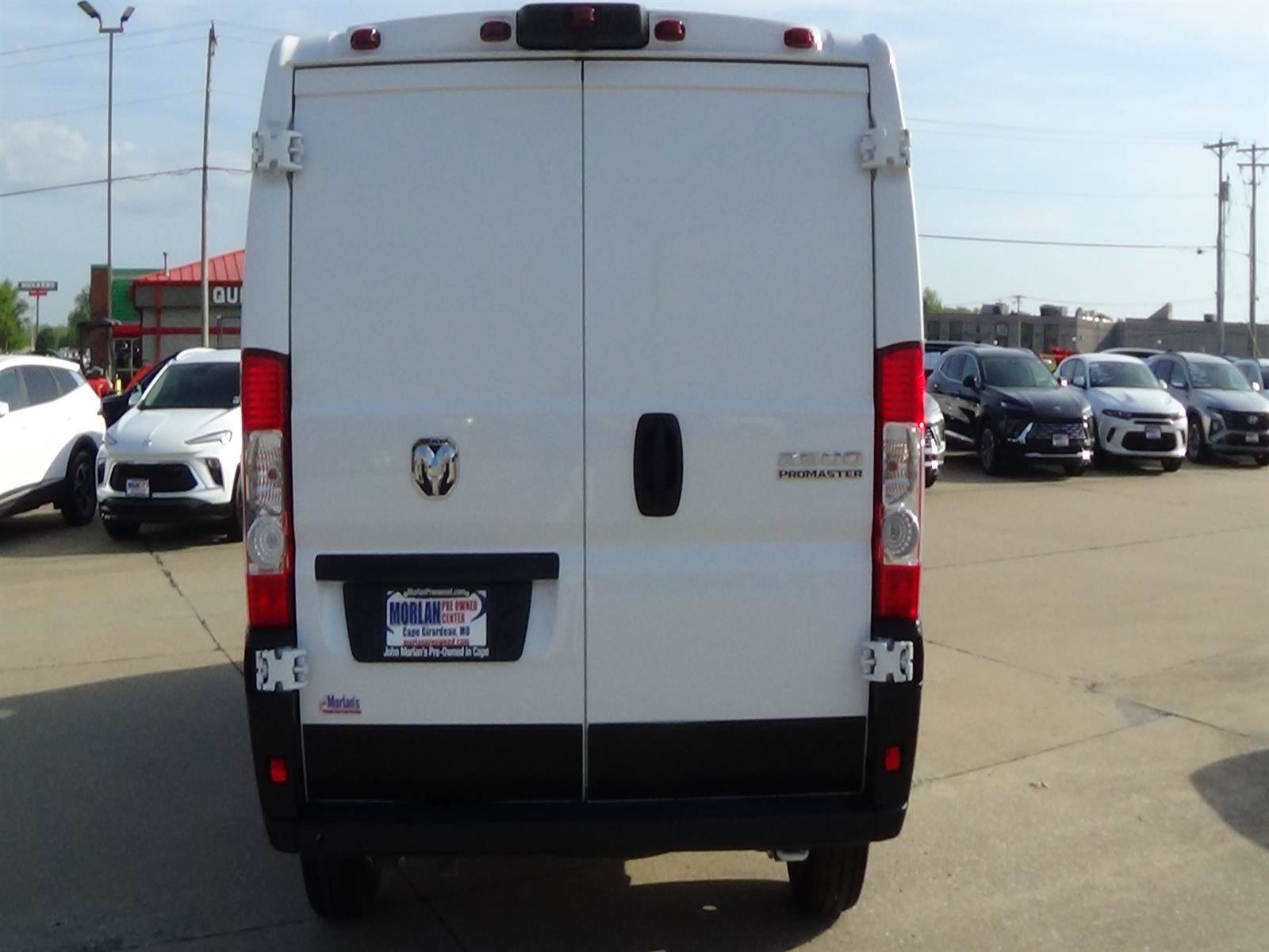Used 2025 RAM ProMaster 2500 w/ Safety Group FWD image 7