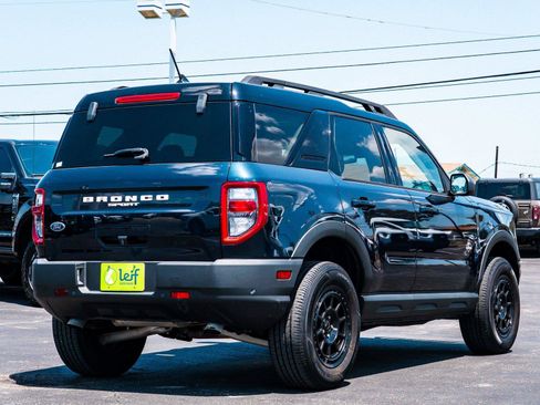 Used 2022 Ford Bronco Sport Outer Banks AWD/4WD image 4