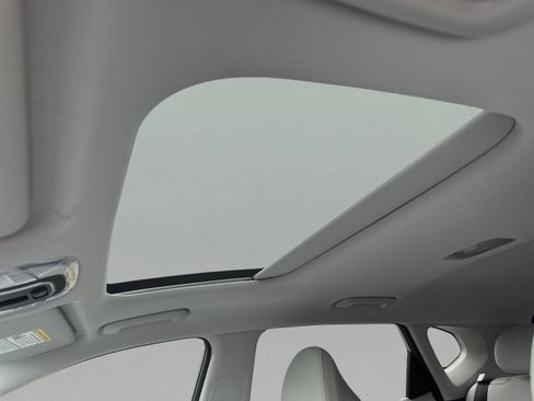 New 2026 Hyundai Kona Limited FWD image 8