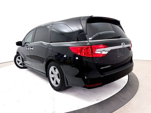 Used 2018 Honda Odyssey EX-L image 2