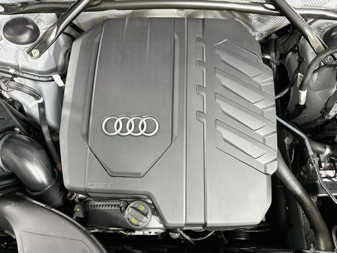 Used 2025 Audi Q5 2.0T Premium AWD/4WD image 34
