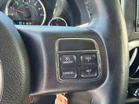 Used 2016 Jeep Wrangler Sport w/ Quick Order Package 24S AWD/4WD image 16