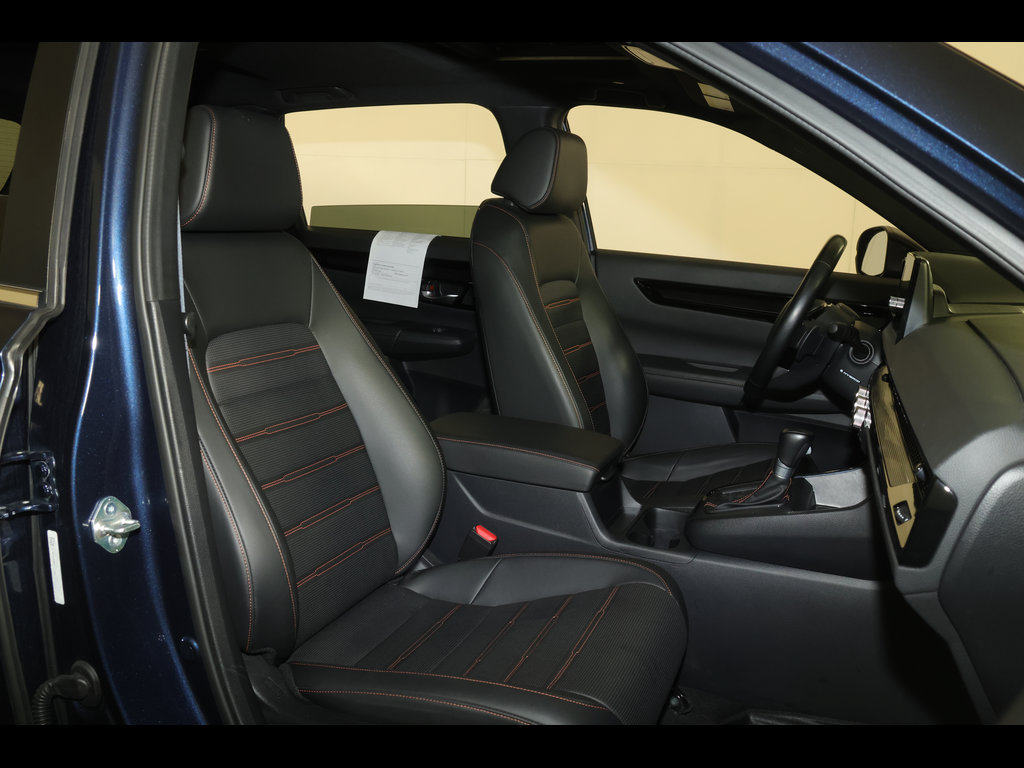 Used 2025 Honda CR-V Sport Touring image 17