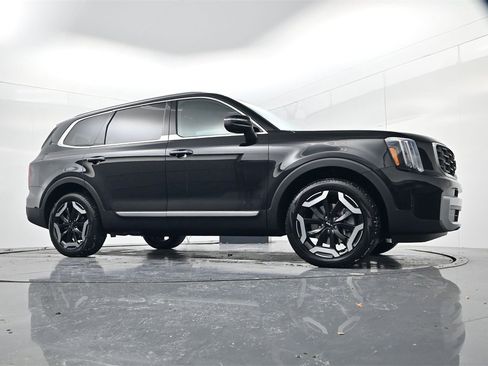 New 2025 Kia Telluride S image 38