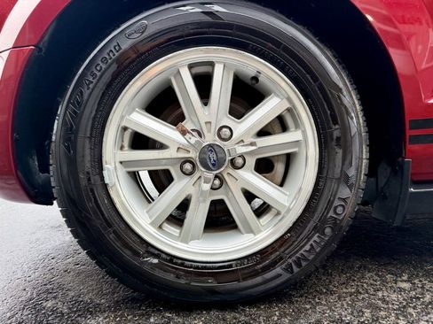 Used 2006 Ford Mustang Convertible RWD image 17