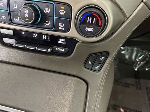 Used 2018 GMC Yukon XL Denali w/ Denali Ultimate Package image 23