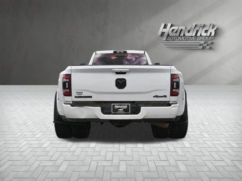 Used 2022 RAM 3500 Laramie AWD/4WD image 9