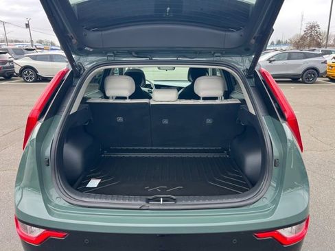 Certified 2023 Kia Niro Wind w/ Wind Preserve Package image 8