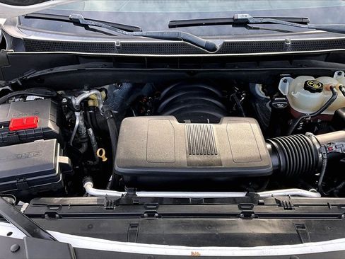 Used 2021 GMC Yukon Denali w/ Denali Premium Package image 32