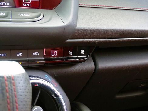 Used 2017 Chevrolet Camaro SS RWD image 31