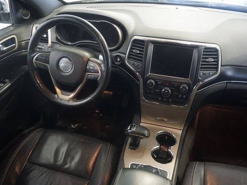 Used 2015 Jeep Grand Cherokee Limited w/ Trailer Tow Group IV image 27