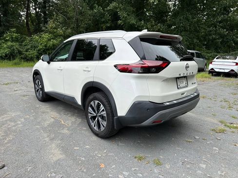 Used 2023 Nissan Rogue SV w/ SV Premium Package AWD/4WD image 4