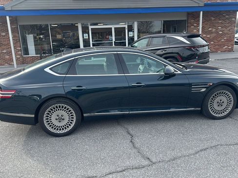 Used 2022 Genesis G80 2.5T w/ Advanced Package image 9