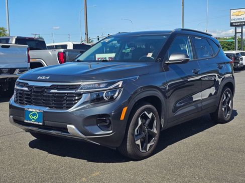 Used 2025 Kia Seltos S FWD image 7