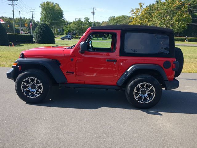 Used 2022 Jeep Wrangler Sport AWD/4WD image 10