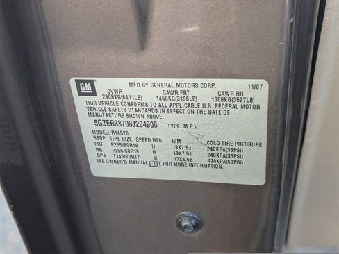 Used 2008 Saturn Outlook XR w/ Premium Trim Package image 10