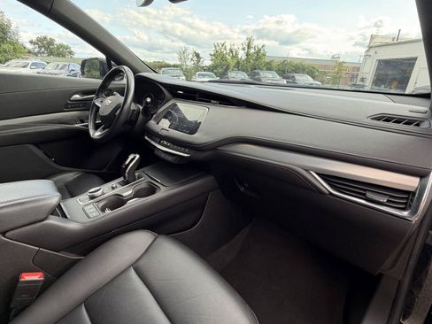 Used 2023 Cadillac XT4 Premium Luxury w/ Cold Weather Package AWD/4WD image 32