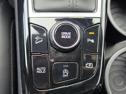 Used 2025 Kia Sportage EX w/ Premium Package FWD image 22