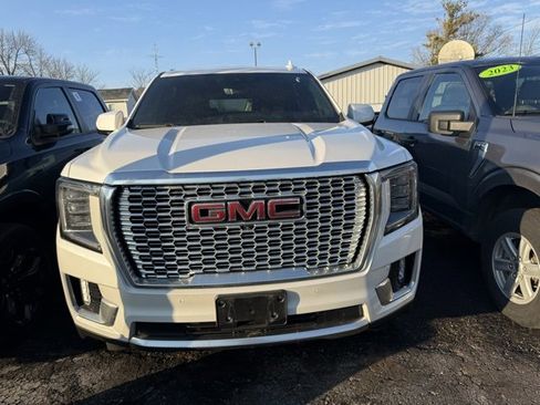 Used 2023 GMC Yukon XL Denali w/ Denali Reserve Package image 2