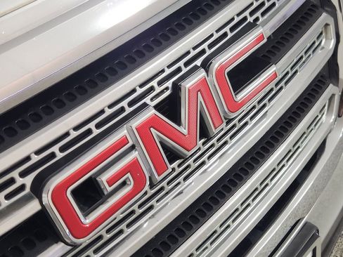 Used 2017 GMC Terrain SLE FWD image 11