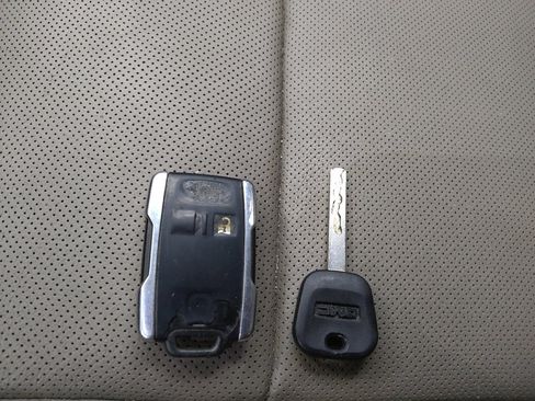 Used 2018 GMC Sierra 1500 SLT image 32